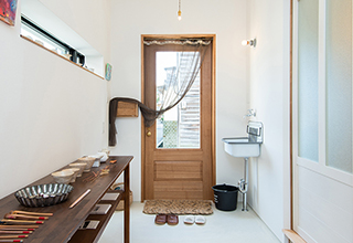 Saiwai-House ちいさなアトリエのある家「スナオなデザイン、正直な家づくり」安田工務店